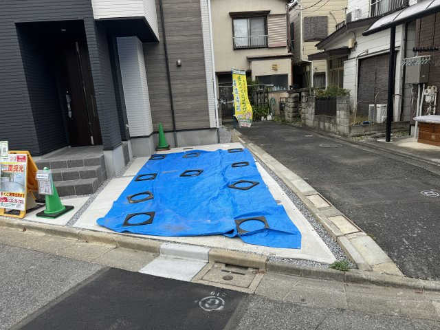 葛飾区南水元4丁目新築戸建【花の木小学校：7分】の駐車場|駐車スペース完備