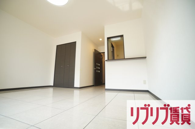 ソル・エスパシオ本千葉の居間・リビング