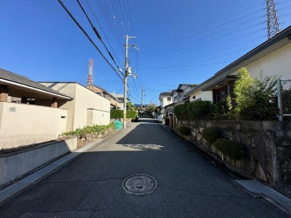 【前面道路含む現地写真】