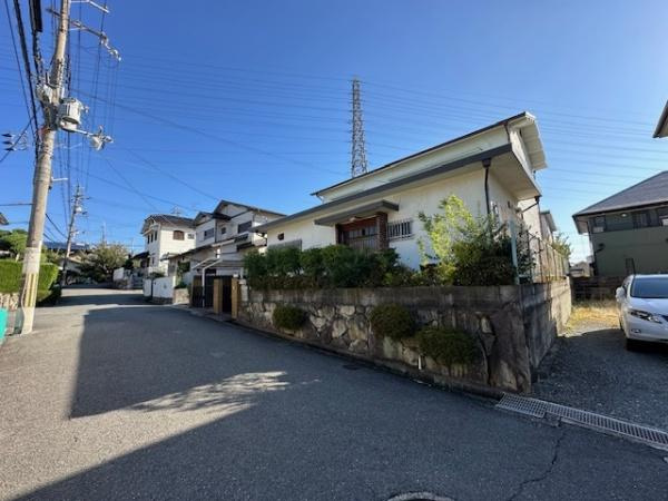 【前面道路含む現地写真】