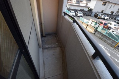 【バルコニー】 | ４丁目ビレッジ | ※別室の参考写真です