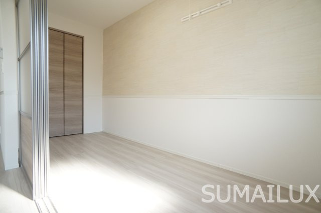 熊本市南区薄場１丁目のアパートの洋室