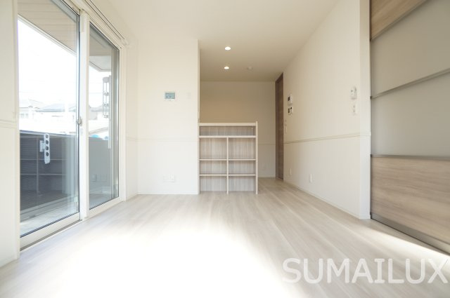 熊本市南区薄場１丁目のアパートの居間・リビング