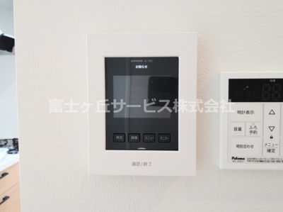 【セキュリティ】 | 豊川市金屋本町2丁目 新築一戸建て 2号棟 | TVモニター付きインターフォンなので来客の確認ができ安心です