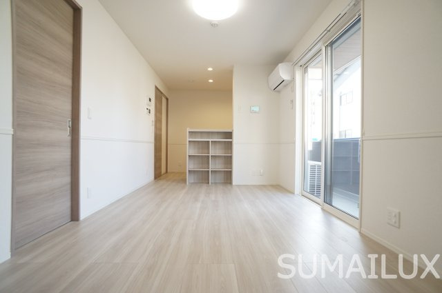 熊本市南区薄場１丁目のアパートの居間・リビング
