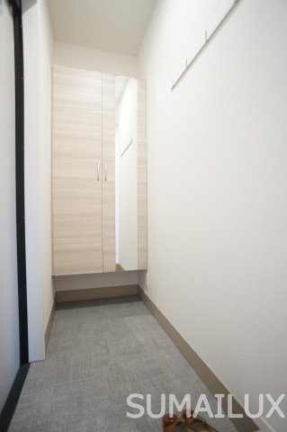 熊本市南区薄場１丁目のアパートの玄関