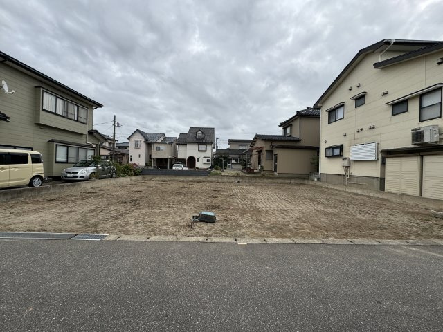 中央区女池西１丁目　新築戸建の外観