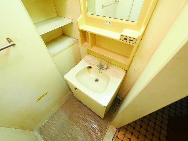 もちいどの林ビルの洗面所