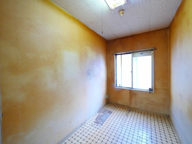 もちいどの林ビルの内装