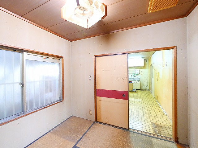 もちいどの林ビルの内装