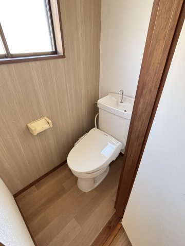 吉田戸建のトイレ