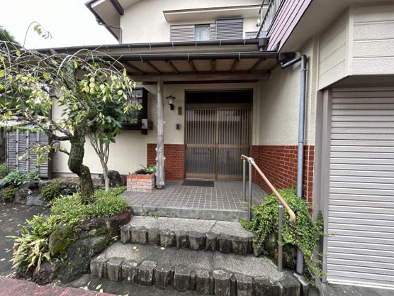 【玄関】 | 伊東市桜ガ丘　戸建