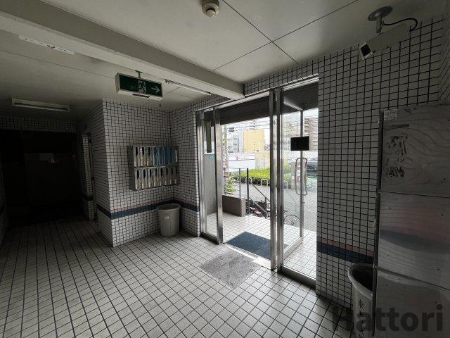 アメニティ新大阪4番館　仲介手数料無料のロビー