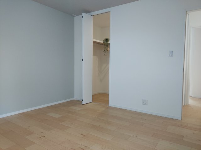 宝塚市山本西3丁目新築一戸建の洋室|2階洋室約8帖