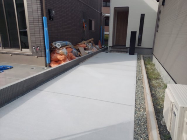 宝塚市山本西3丁目新築一戸建の駐車場