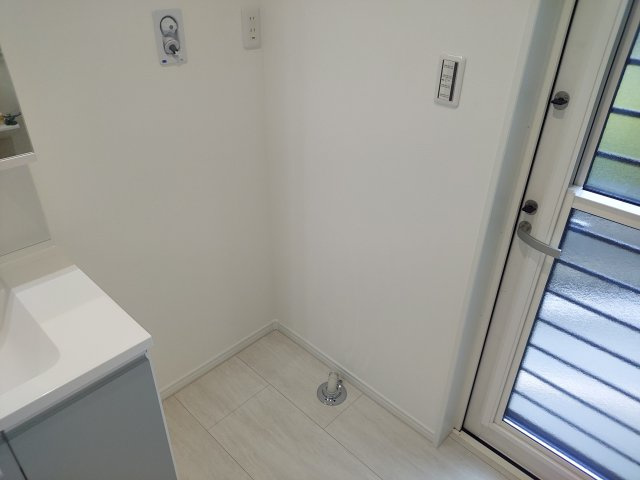 宝塚市山本西3丁目新築一戸建の洗面所|洗濯機置き場