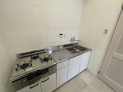 【キッチン】 | 富洲原町ガレージ付店舗事務所K