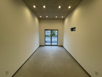 【内装】 | 富洲原町ガレージ付店舗事務所K