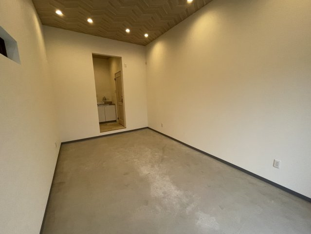 【間取り】 | 富洲原町ガレージ付店舗事務所K