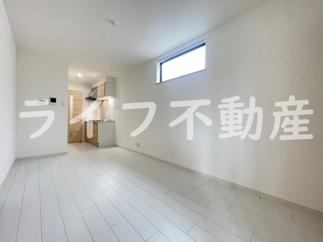 グラン　シーズン2の居間・リビング|ゆったりとした居間です