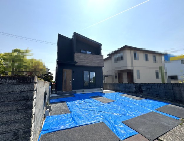 南国市田村乙の駐車場|並列で2台駐車可能です。