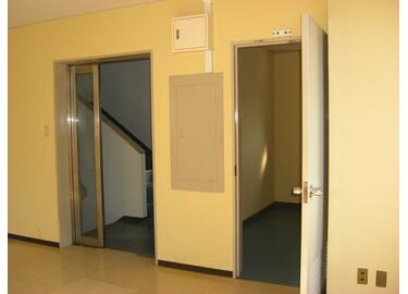 栃木市万町貸事務所