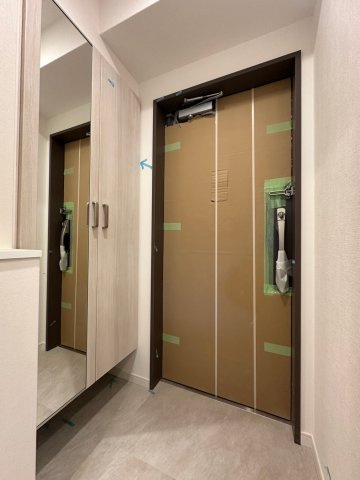 スプランディッド茨木天王の玄関