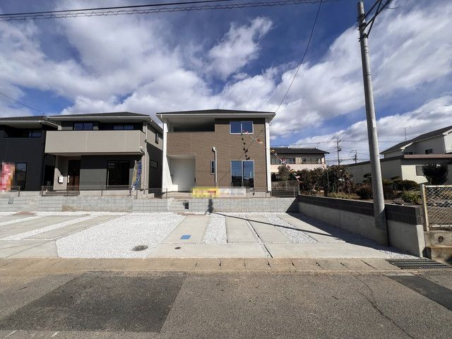 新築　高崎市倉賀野町1期　3号棟の駐車場|現地写真　駐車スペースは並列2台分可能です！
