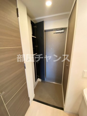 プレサンスSAKAEリバースタイルの玄関