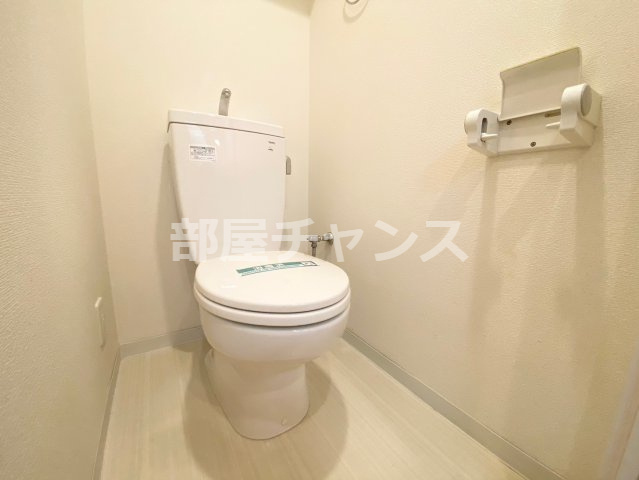 プレサンスSAKAEリバースタイルのトイレ