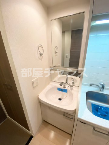 プレサンスSAKAEリバースタイルの独立洗面台