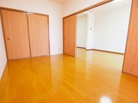 グリーンヴィレッヂの洋室
