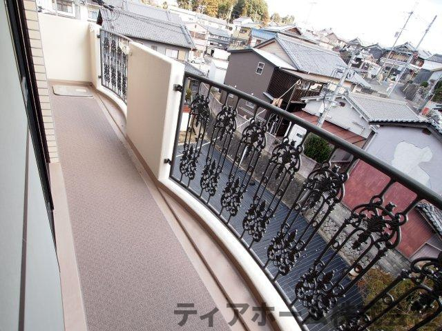 香芝市関屋の賃貸マンションのバルコニー|バルコニーがあります