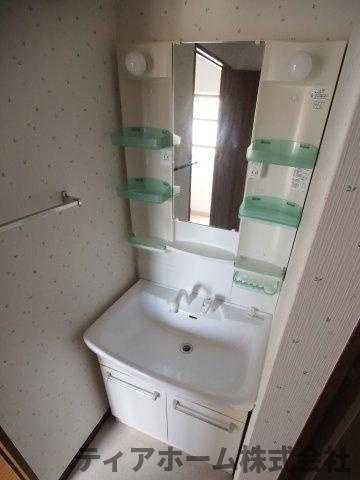 香芝市関屋の賃貸マンションの独立洗面台|使いやすい独立洗面台です