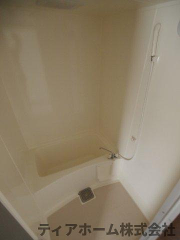 香芝市関屋の賃貸マンションの浴室|きれいなお風呂です