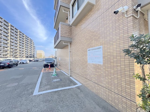 原パークホームズの駐車場