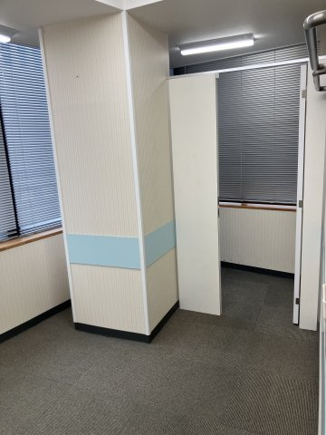 スカイラークビルの内装