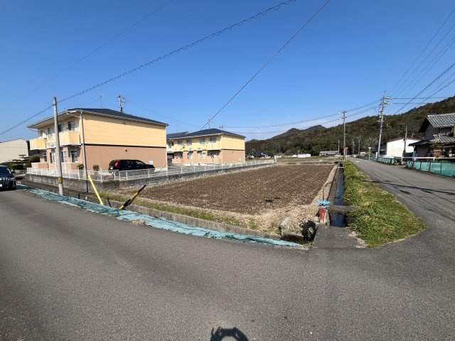 土地　太郎丸北郷の前面道路含む現地写真