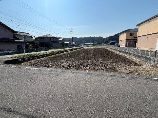 土地　太郎丸北郷の前面道路含む現地写真