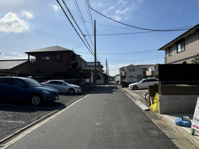 葛飾区西水元1丁目新築戸建【幸田小学校：10分】の前面道路含む現地写真|南側前面道路・幅員約5ｍ