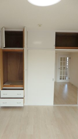 西東京市泉町２丁目の賃貸マンションの収納