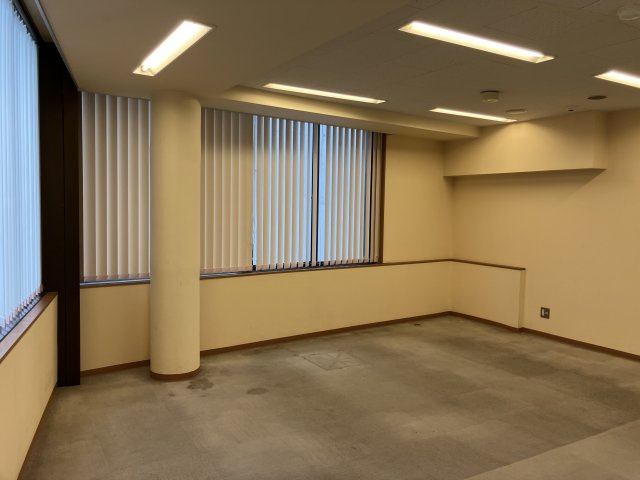 スカイラークビルの内装