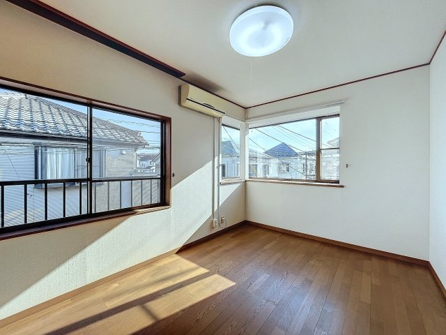 【洋室】 | 稲越戸建