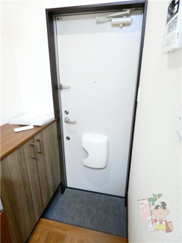 ボヌール西川原の玄関