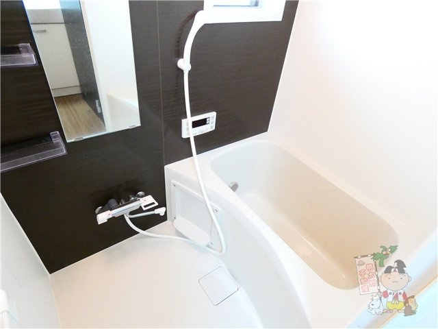 ボヌール西川原の浴室