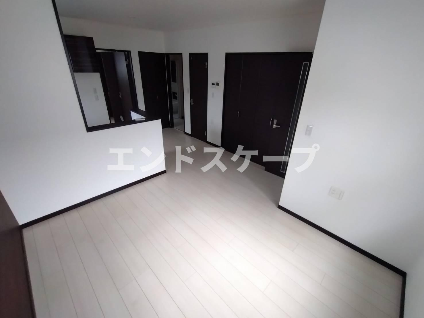 Diamond　squareの居間・リビング|高崎、前橋エリアのお部屋探しはエンドスケープまで！お客様の理想お聞かせ下さい♪
