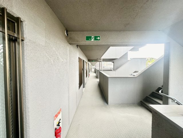 ロイヤルパレス八乙女のその他共用部分|住戸階廊下