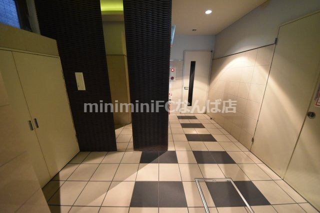 パークヒルズ北堀江　ラモーダのエントランス