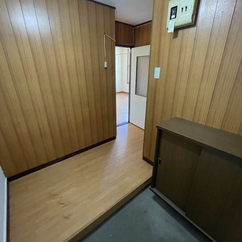 孝武マンションの玄関