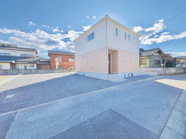 高崎市箕郷町白川の前面道路含む現地写真|駐車スペース2台以上可能◎